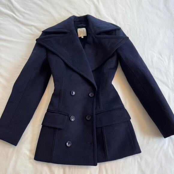 Helsa the dramatic peacoat in - Picture 2 of 7